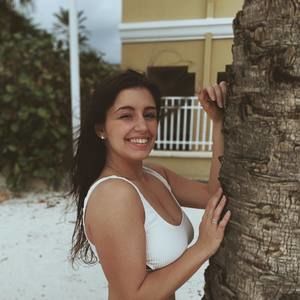 Meet your Posher, Hannah